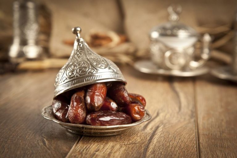 dates suppliers